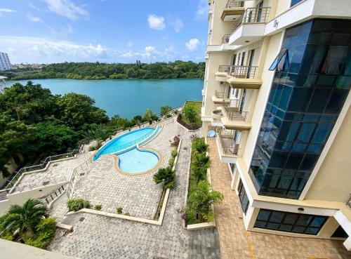 Swimmingpoolen hos eller tæt på Gomedi