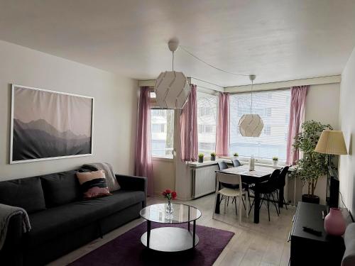 Foto Kotimaailma Apartments - 1BR in city center of Turku 2