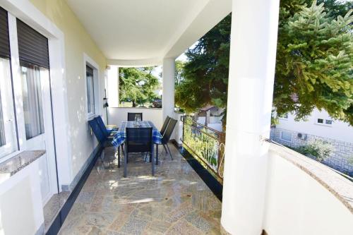 Spacious apartment in Umag with garden