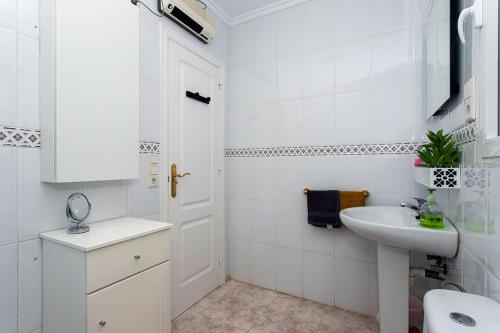 Ένα μπάνιο στο CH Marquesa Golf (Ciudad Quesada)