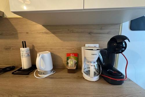 Kohvi ja tee valmistamise võimalus majutusasutuses Au P'tit Somme-Équipement bébé-Famille-15min Plage