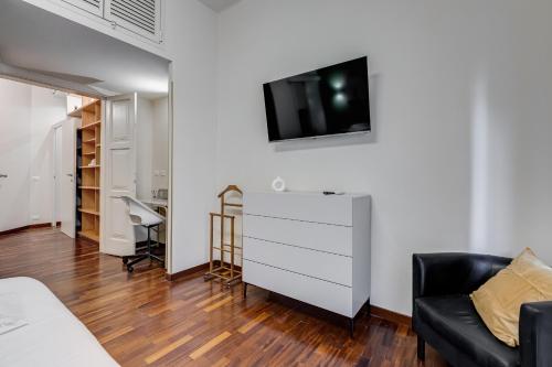 Vivilo Collection - Astura Modern Apartment