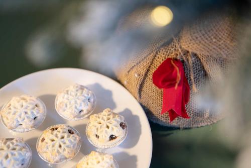 Φαγητό σε αυτό το διαμέρισμα ή κάπου εκεί κοντά