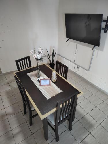 TV a/nebo společenská místnost v ubytování Ideal Place con cochera techada