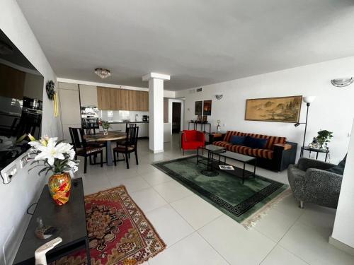 Stunning 3 Bed