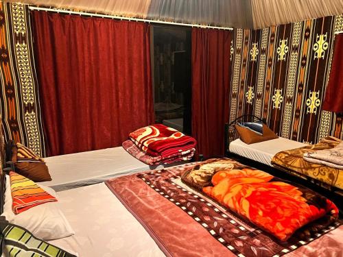 Місця харчування у цей капсульний готель або поблизу