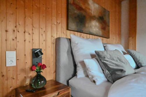 Ένα ή περισσότερα κρεβάτια σε δωμάτιο στο Haus Ehret - Privaten Spa Loft