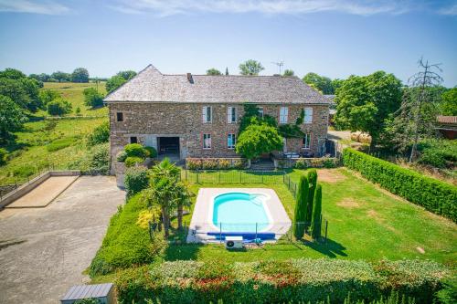 Gîte le chant des tournesols piscine chauffée