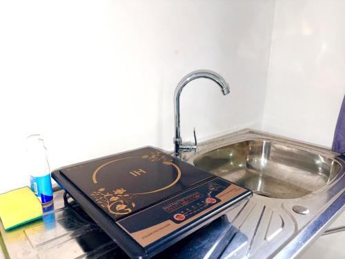 Η κουζίνα ή μικρή κουζίνα στο Patong Canal Villa 103