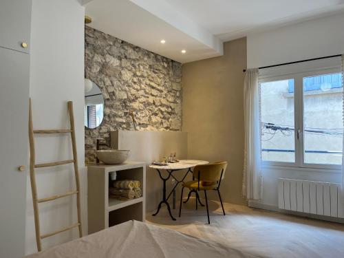 Grande maison de ville intra-muros - Calme & confort
