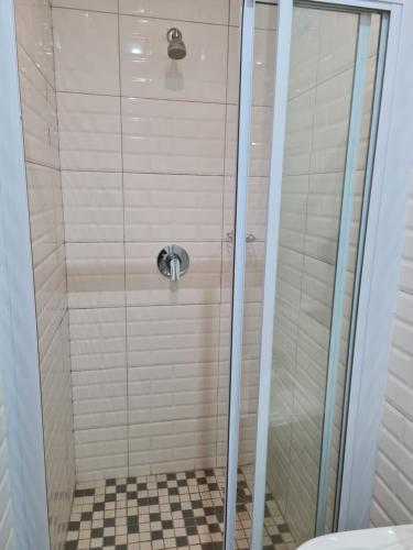 Ένα μπάνιο στο Solrand Hotel