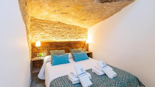 Casa Cueva El Puente Setenil de las Bodegas by Ruralidays