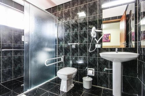 Un baño de For Lovers Jabaquara