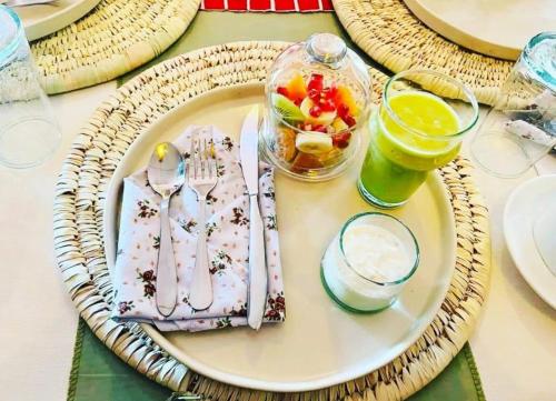 Jídlo v luxury tent nebo okolí