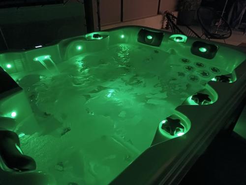 Φωτογραφία από το άλμπουμ του Bains & Rituels de Saint Clair Loft Sento & Spa σε Saint-Zacharie