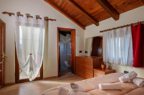 Φωτογραφία από το άλμπουμ του Bujtina Tushaj στην Αλέσιον