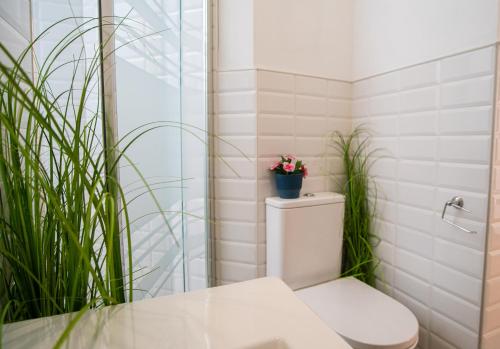 Premium Apt Steps from Picasso House by TuriVida
