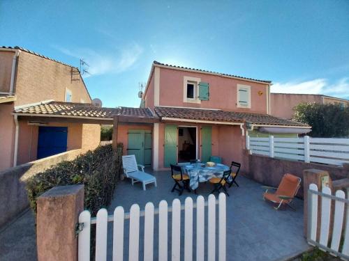 Pavillon T3, 4 couchages, Le Clos St Christophe, Narbonne Plage