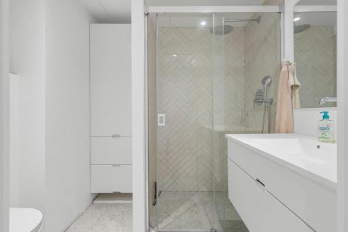 Koupelna v ubytování Modern apartment near the beach in Riviera del Sol