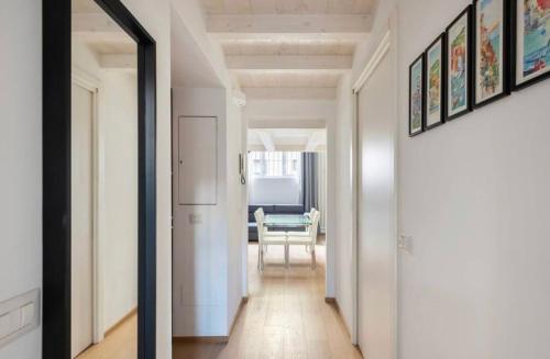 Giusti Two-Bedroom Duplex - Arco della Pace & Sempione Park - Sleeps 5