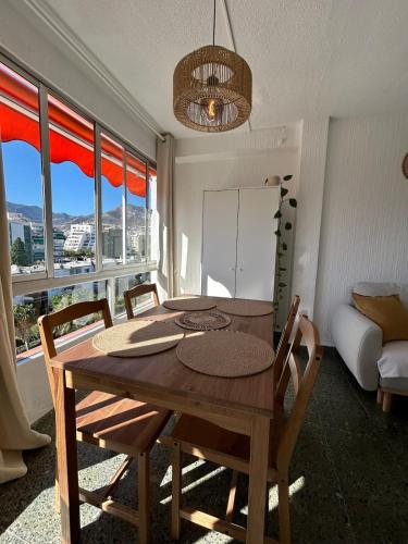Sea & Mountain View Apartment in Benalmádena