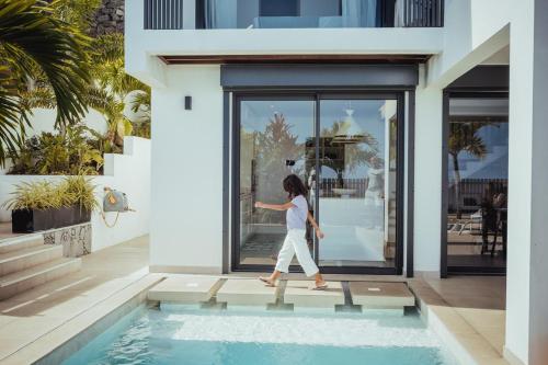 Πισίνα στο ή κοντά στο Villa Sunset St Gilles