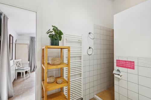 House - Sleeps 10 to 34 - Heated Pool - Parking