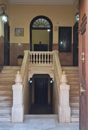 Fațada sau intrarea în Marvelous flat in the city center