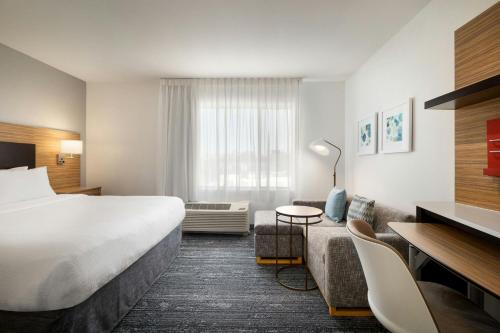 Ένα ή περισσότερα κρεβάτια σε δωμάτιο στο TownePlace Suites by Marriott Auburn University Area