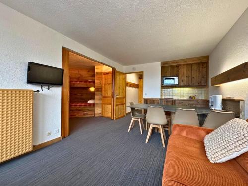 Studio ensoleillé pour 5 Pers. à la Croisette, Menuires - Balcon, Pied des pistes - FR-1-452-359