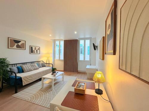 Fotografie z fotogalerie ubytování L'Atelier Bohème - Studio élégant en centre ville v destinaci Pamiers