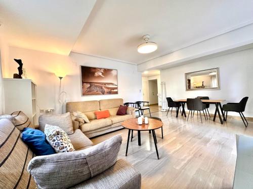 Seasonal Antonio Suárez