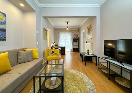 Rebecca's Philoxenia Apartment