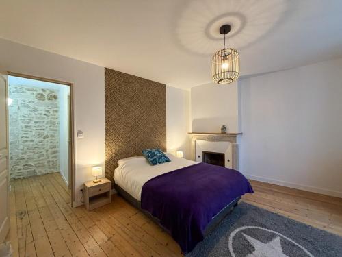 Foto sihtkohas Valognes asuva majutusasutuse La Pierre de Valognes à 4 min de la gare galeriist