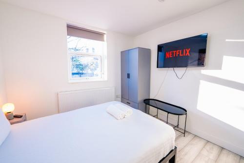 Foto Cozy Cardiff Studio - City Center Gem with Patio 2