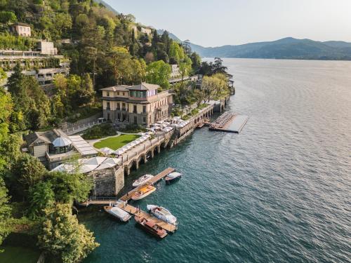 an aerial view of a large house on the water at Mandarin Oriental, Lago di Como in Blevio