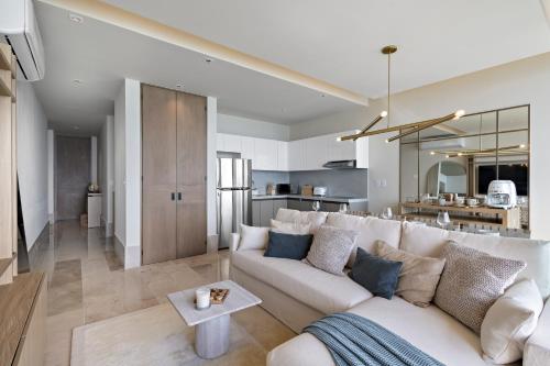 Кухня или мини-кухня в Oceanfront Luxury 2BR apartment in Puerto Morelos
