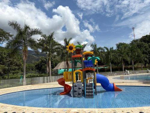 صورة لـ Apartamento Luxury en Santa Fe de Antioquia في سانتا في دي أنتيوكيا