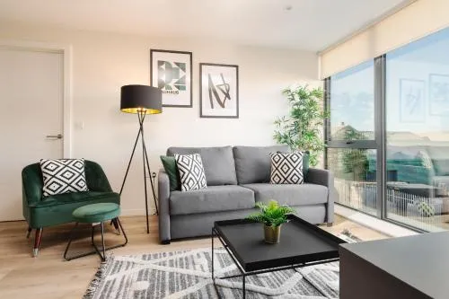 Richmond Row Apartments - Free On-Site Parking, WiFi & EV photo 1