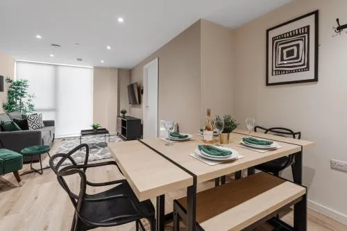 Richmond Row Apartments - Free On-Site Parking, WiFi & EV photo 65