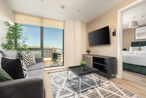 Richmond Row Apartments - Free On-Site Parking, WiFi & EV photo 84