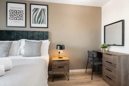 Richmond Row Apartments - Free On-Site Parking, WiFi & EV photo 91