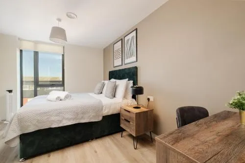 Richmond Row Apartments - Free On-Site Parking, WiFi & EV photo 93