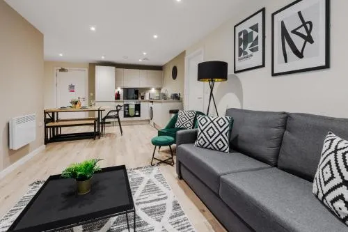 Richmond Row Apartments - Free On-Site Parking, WiFi & EV photo 88