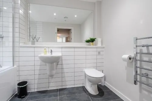 Richmond Row Apartments - Free On-Site Parking, WiFi & EV photo 104