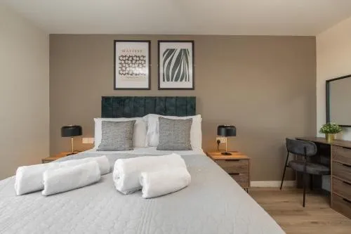 Richmond Row Apartments - Free On-Site Parking, WiFi & EV photo 106
