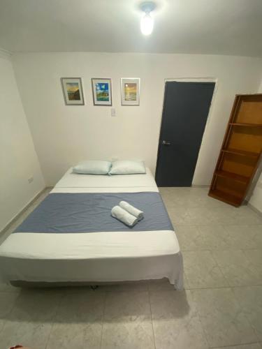 Postel nebo postele na pokoji v ubytování Habitación independiente cerca al aeropuerto 2