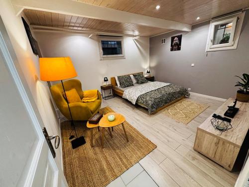 Posezení v ubytování Cozy studio 2 steps from Geneva