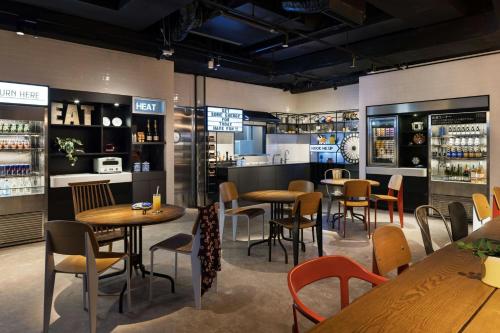 MOXY Tokyo Kinshicho