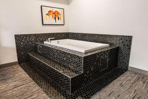 Fotografie z fotogalerie ubytování Holiday Inn Express Calgary South by IHG v destinaci Calgary